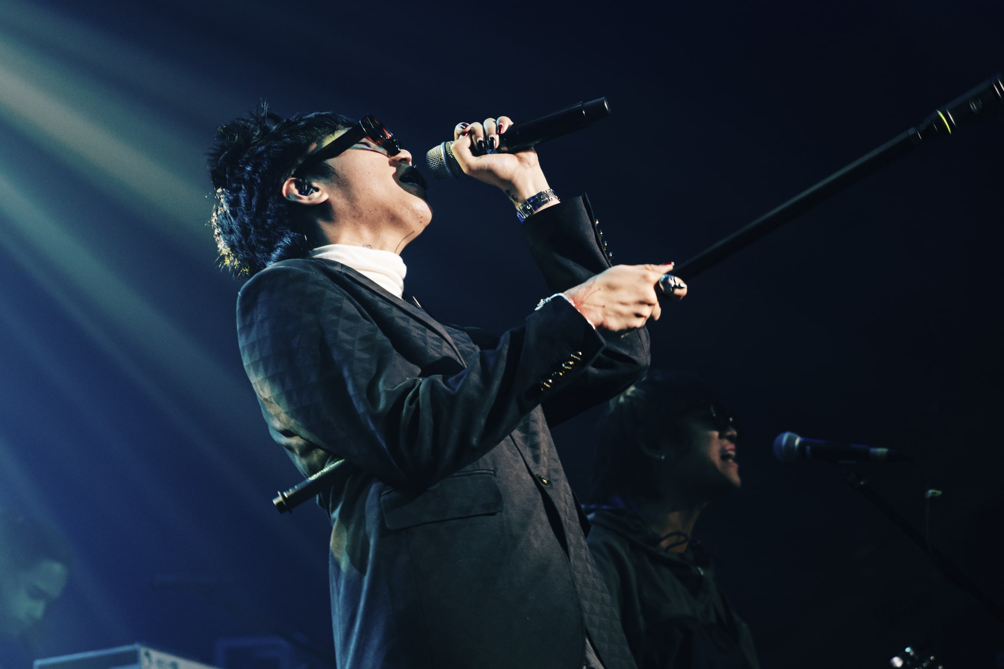 Dilaw Debuts First Full Length Album Rarara